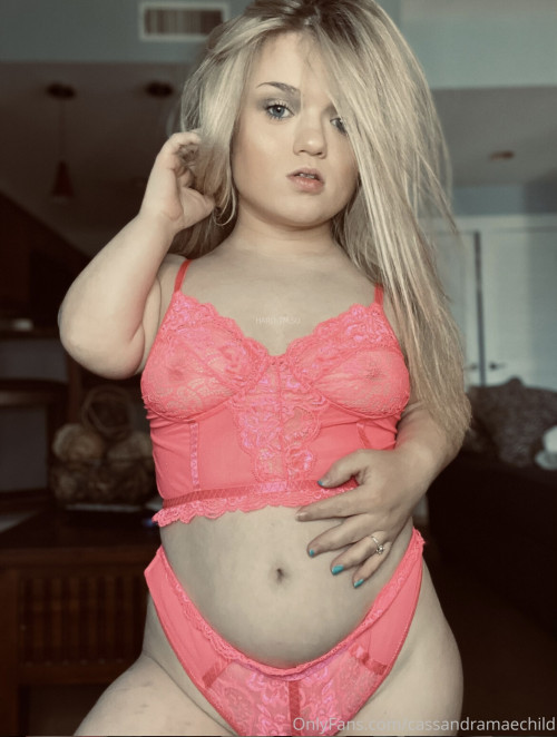 cassandramaechild, Cassandra Mae Davis 2021 08 30 08.38.59