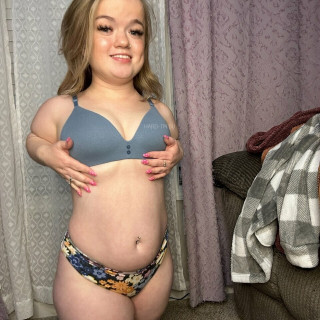cassandramaechild-Cassandra-Mae-Davis_CMC_960x1280_c3eaeb58a9b81fcfe8e3cbfd3d0745f8-a3P3pUif