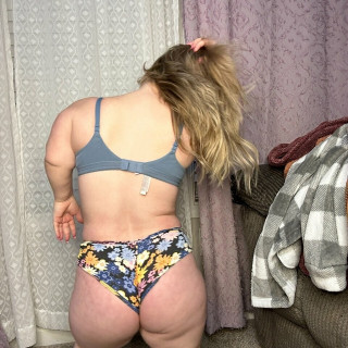 cassandramaechild-Cassandra-Mae-Davis_CMC_960x1280_ffcb2d017528e911e90ab40ada071c5b-Ztw1jYg4