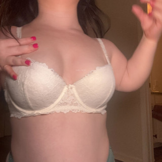 cassandramaechild-Cassandra-Mae-Davis_Cassandra_1536x2048_21656dbb6cc7b93f8ceeb13be8772bd5-QcJSYNq4