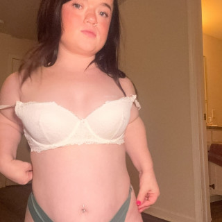 cassandramaechild-Cassandra-Mae-Davis_Cassandra_1536x2048_6c5451462ec60fd5597c681a694a2e84-alrSuBch