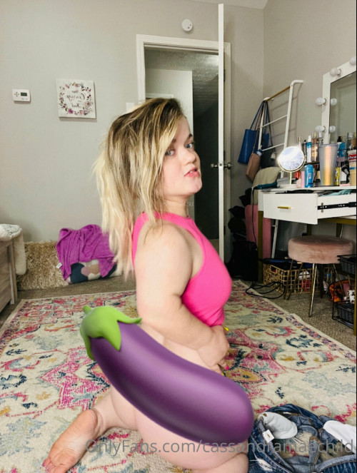 cassandramaechild-Cassandra-Mae-Davis_Censored-8.jpg